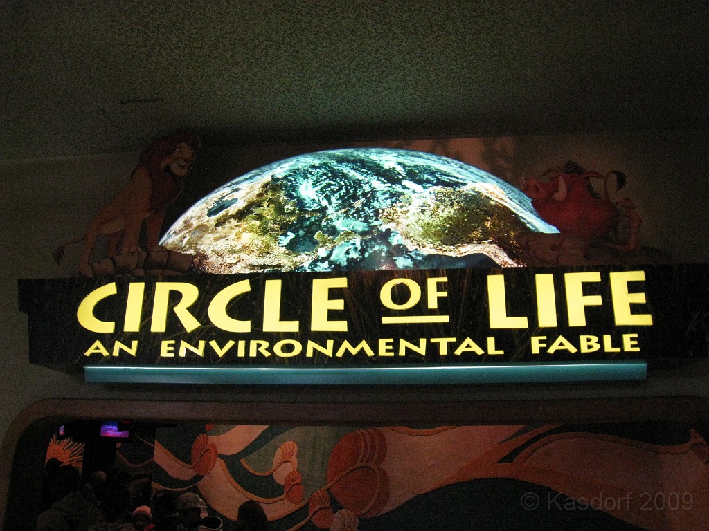 Disney 2010 D3 0590.jpg - January 9-11, 2010 Disney World Florida. Monday, up and ready to roll, took shuttle to Epcot. Caught a couple shows and took a lot of pictures. Finally had to call it a day to get to our plane to go home.